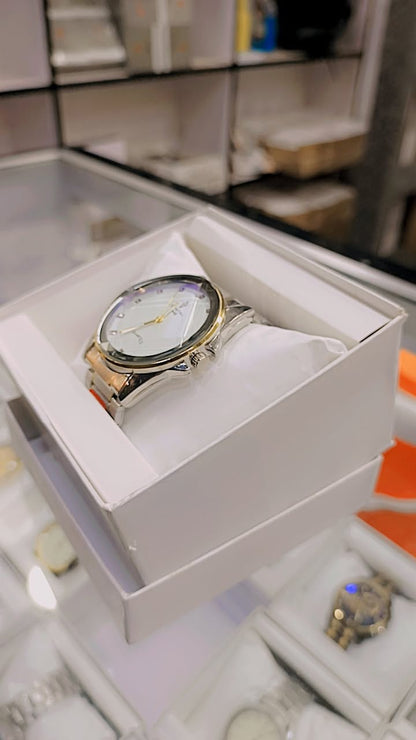 Golden Aura – Luxury Men's Quartz Watch with Crystal Accents